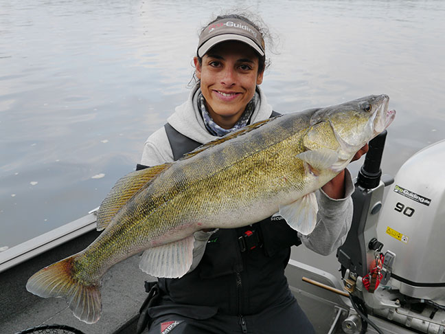 Pro-Guiding-Zander14025