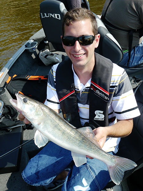 Pro-Guiding-Zander14039