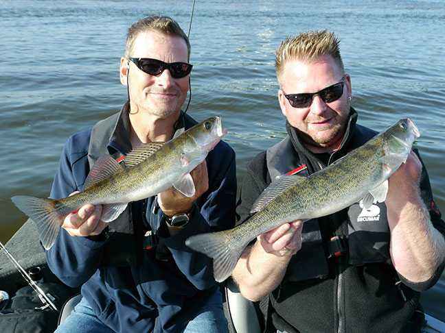 Pro-Guiding-Zander14155