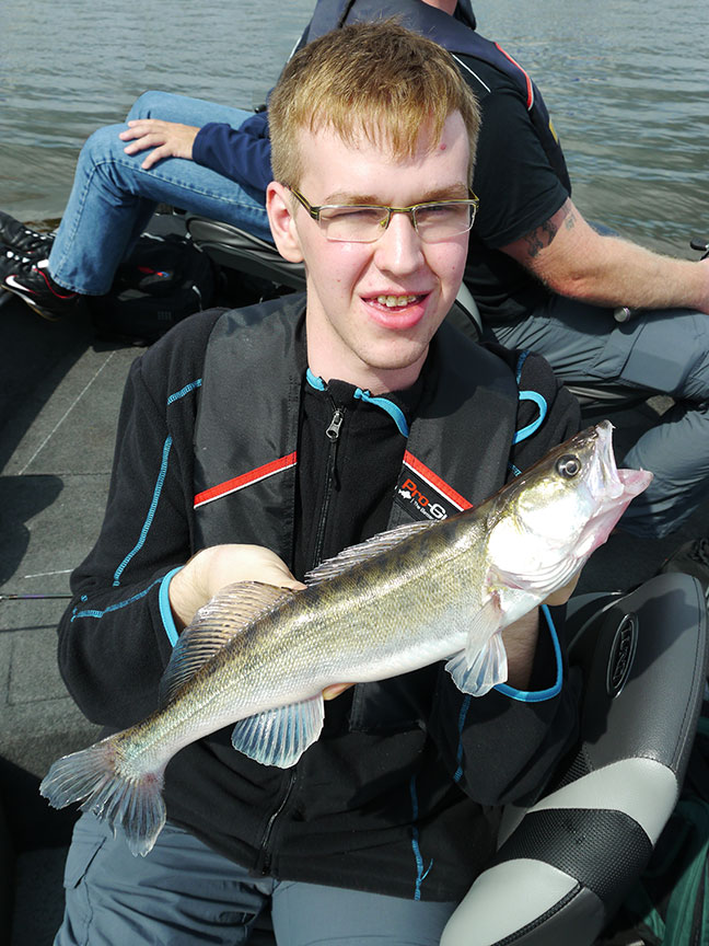 Pro-Guiding-Zander14156