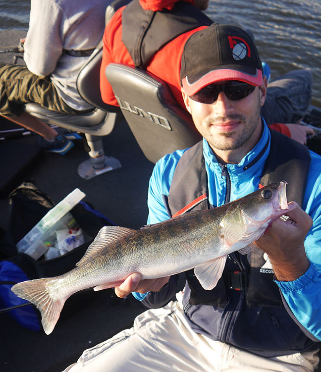 Pro-Guiding-Zander14171