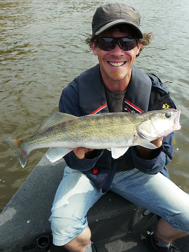 Pro-Guiding-Zander14184