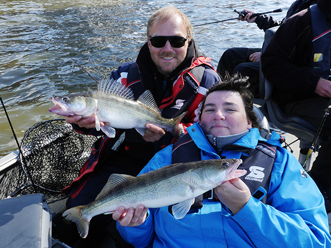 Pro-Guiding-Zander14256