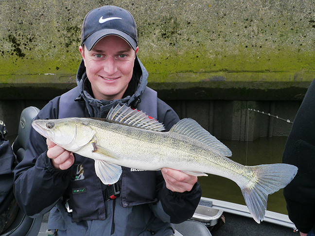 Pro-Guiding-Zander14262
