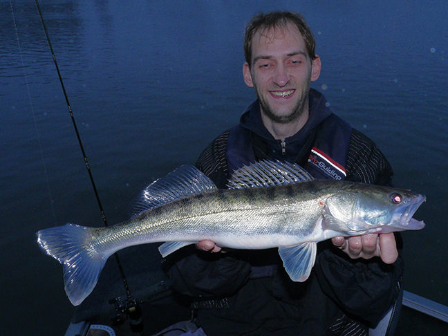 Pro-Guiding-Zander14291