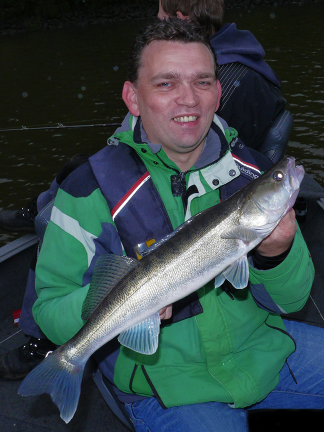 Pro-Guiding-Zander14292