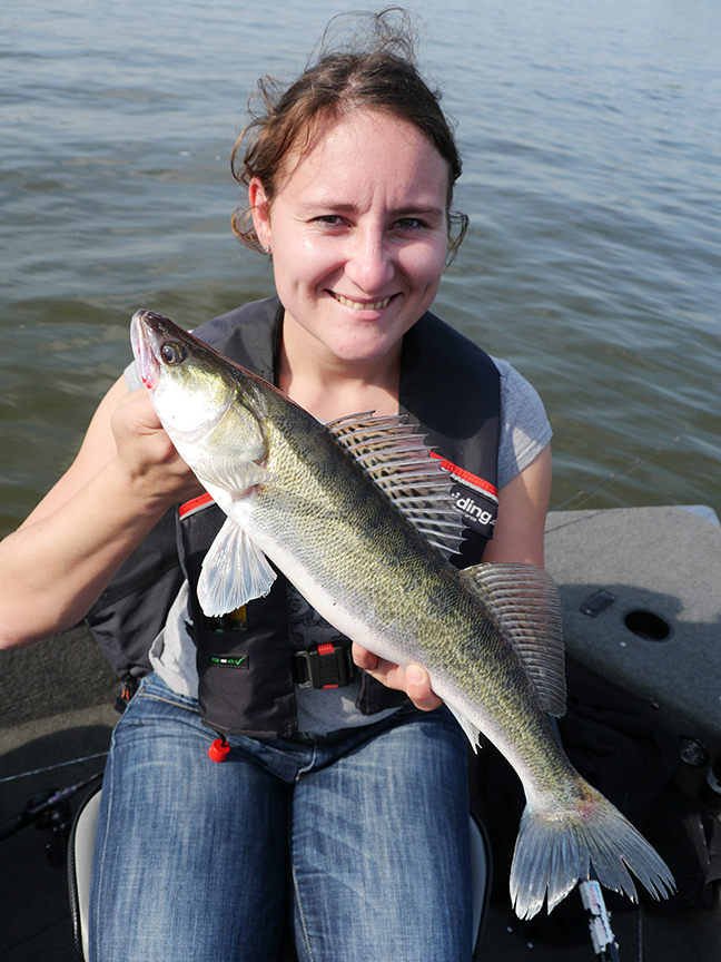 Pro-Guiding-Zander14301