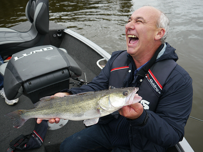 Pro-Guiding-Zander15162