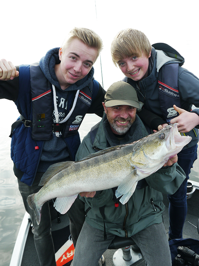 Pro-Guiding-Zander16126