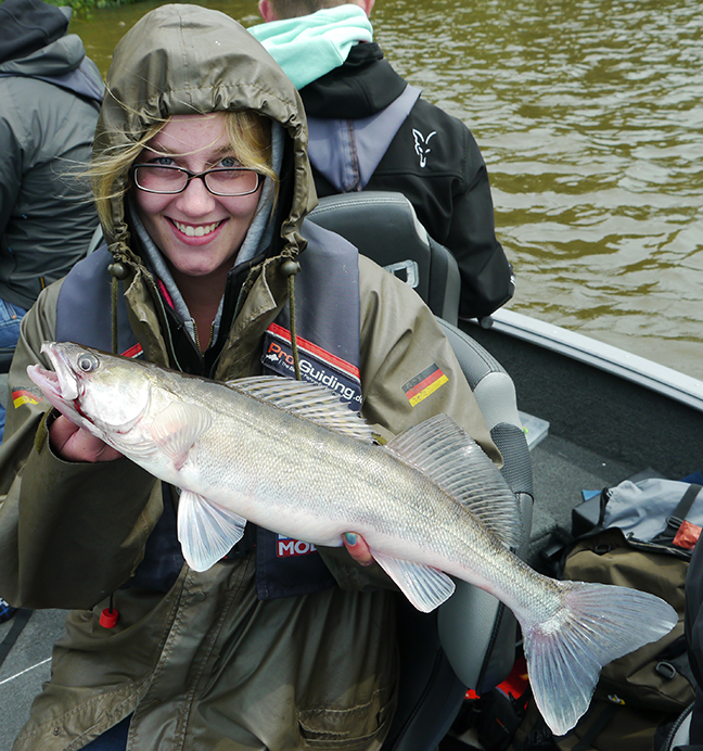 Pro-Guiding-Zander16105