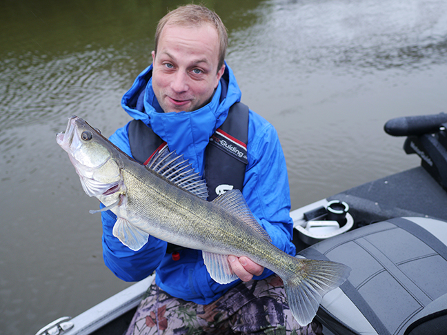 Pro-Guiding-Zander16154