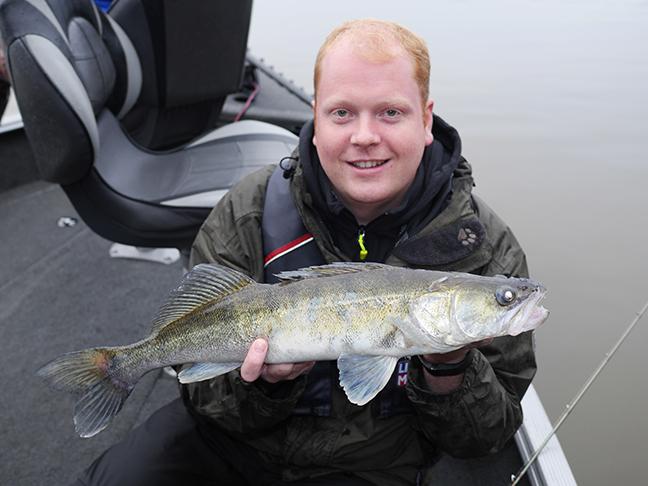 Pro-Guiding-Zander16155