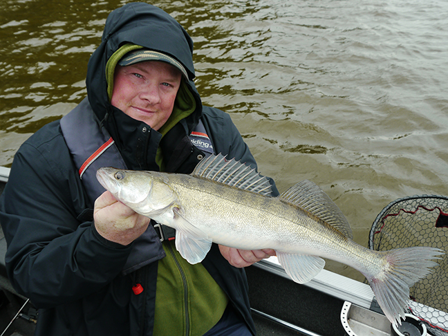 Pro-Guiding-Zander16161