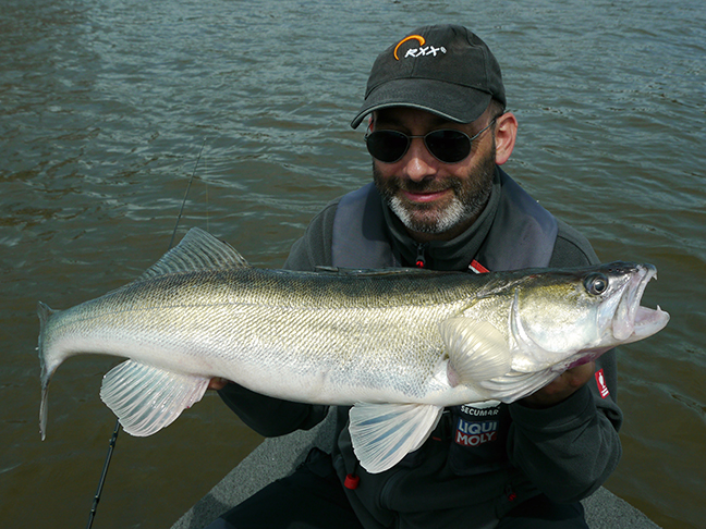 Pro-Guiding-Zander17044