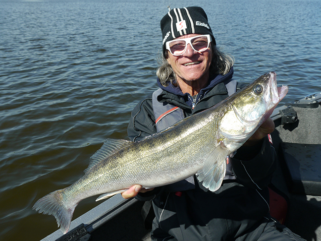 Pro-Guiding-Zander17152