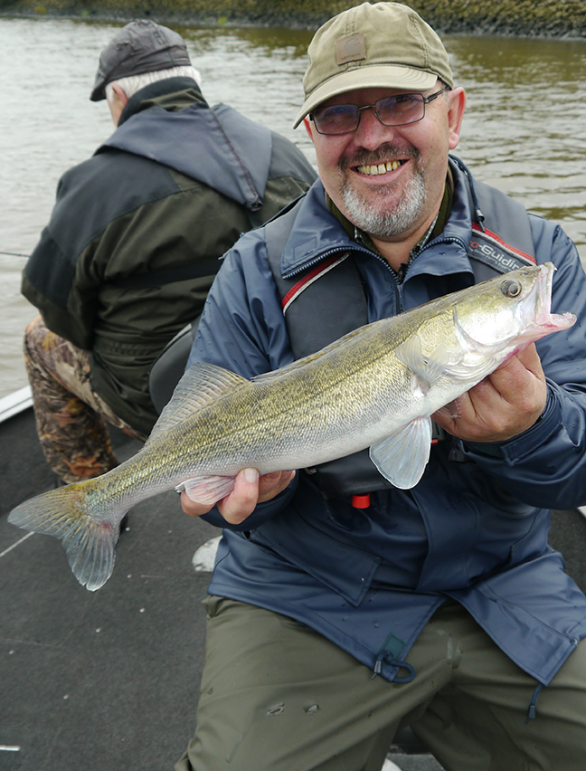 Pro-Guiding-Zander17205