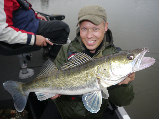 Pro-Guiding-Zander17275