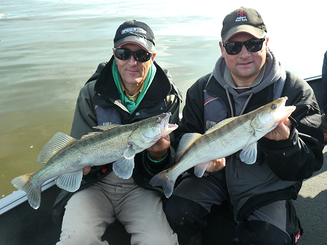 Pro-Guiding-Zander17281