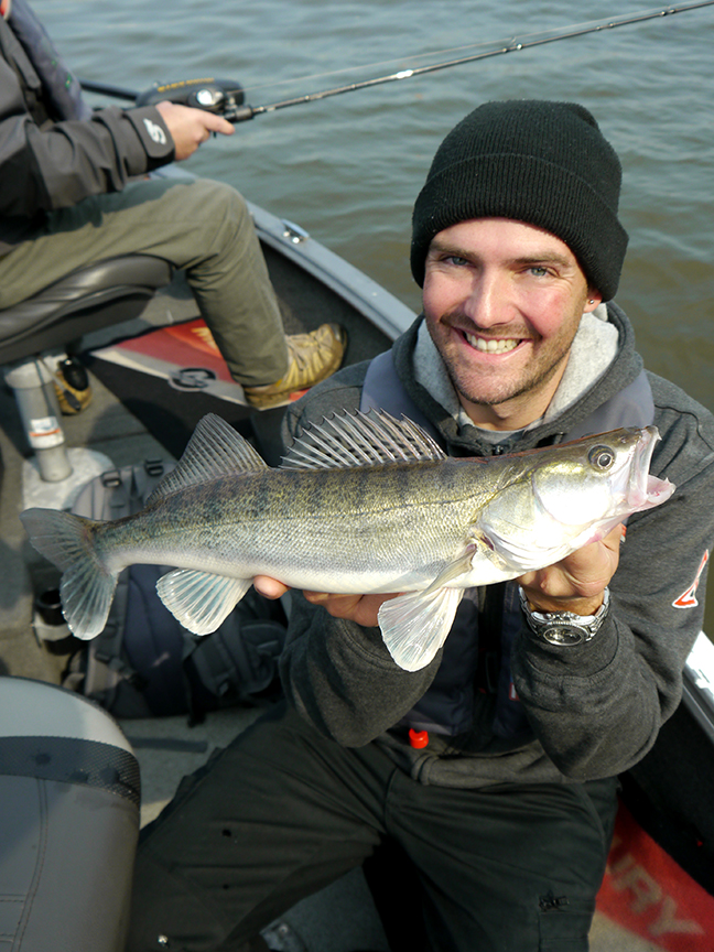Pro-Guiding-Zander17307