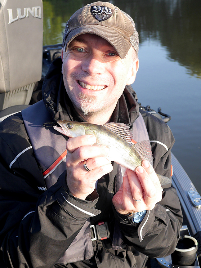 Pro-Guiding-Zander17287