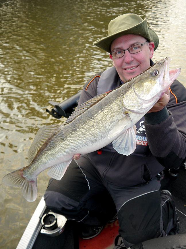 Pro-Guiding-Zander17294