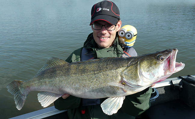 Pro-Guiding-Zander17300