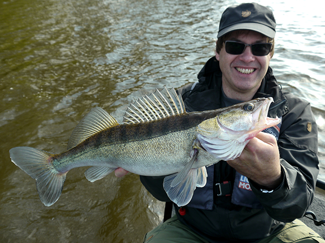 Pro-Guiding-Zander17404