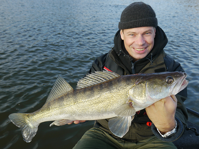 Pro-Guiding-Zander17408