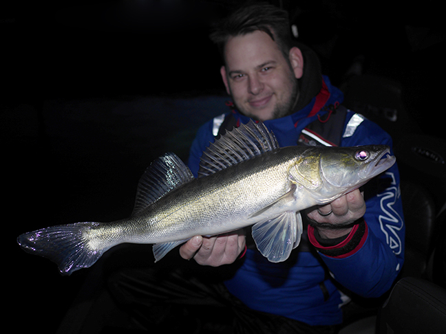 Pro-Guiding-Zander17422