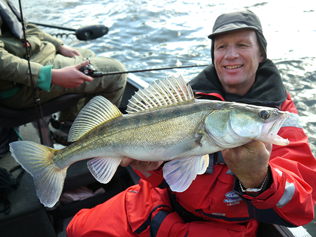 Pro-Guiding-Zander17514