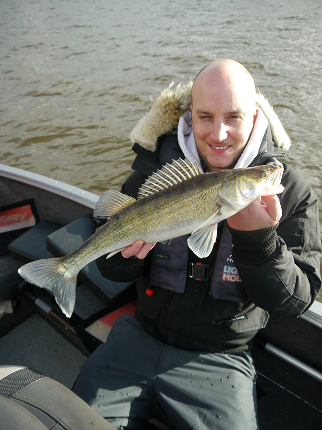 Pro-Guiding-Zander17491