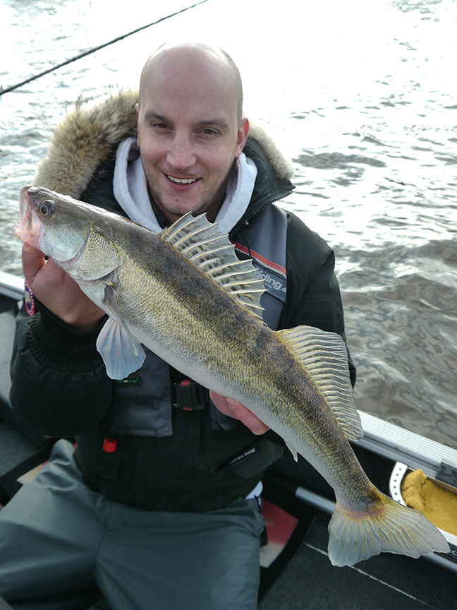 Pro-Guiding-Zander17492