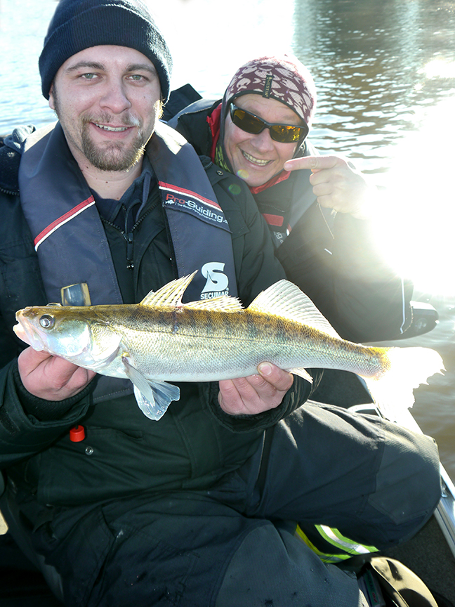 Pro-Guiding-Zander17500