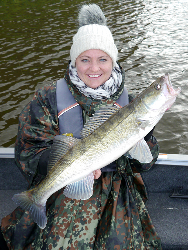 Pro-Guiding-Zander18103