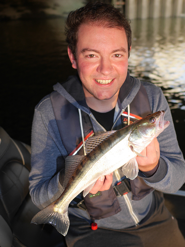 Pro-Guiding-Zander18243